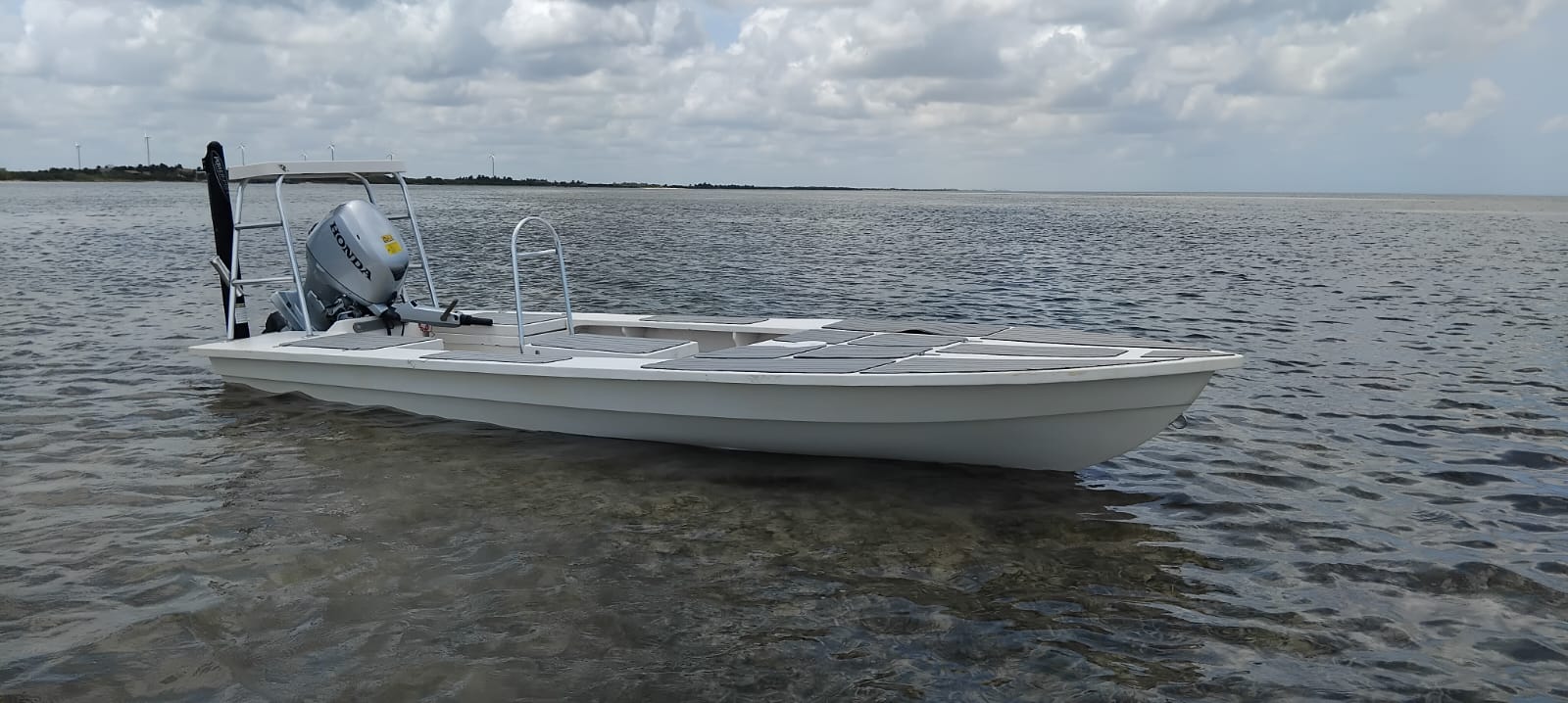 Lancha de pesca La Pacheca 18'